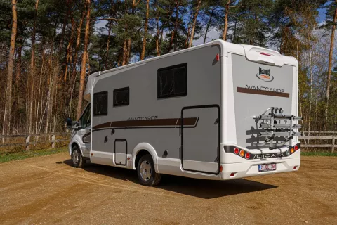 Camper met fietsenrek 